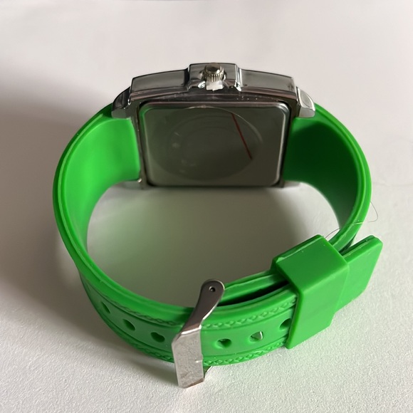 Strada Large Face Japanese Movement Quartz Watch - NOS - Picture 15 of 16